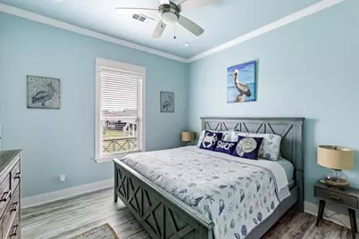 879 Wommack, Crystal Beach, TX 77650 - Photo 29