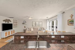 47 W Sage Creek Pl, The Woodlands, TX 77382 - Photo 17