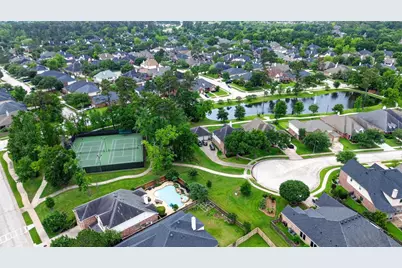 25710 Crisp Spring Lane, Spring, TX 77373 - Photo 35