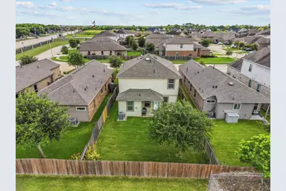 4114 W Bayou Maison Circle, Dickinson, TX 77539 - Photo 3