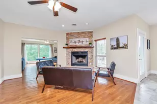 1730 Lakeshore Dr, Kingwood, TX 77339 - Photo 5