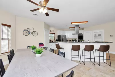 1730 Lakeshore Drive, Kingwood, TX 77339 - Photo 9