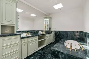 200 Westmoreland St, Houston, TX 77006 - Photo 25