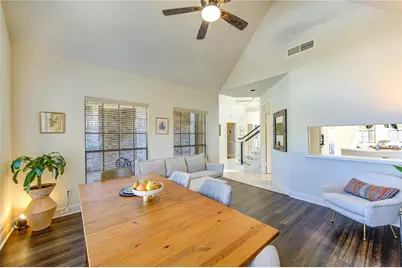 2203 Meadow Gardens Drive, Houston, TX 77062 - Photo 9
