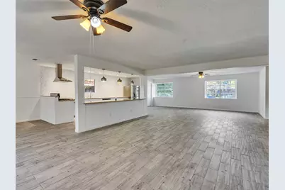 12710 Crow Valley Lane, Houston, TX 77099 - Photo 15