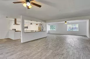 12710 Crow Valley Ln, Houston, TX 77099 - Photo 15