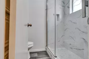 12710 Crow Valley Ln, Houston, TX 77099 - Photo 25