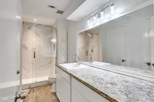 12710 Crow Valley Ln, Houston, TX 77099 - Photo 17