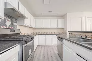 9323 Spindlewood Dr, Houston, TX 77083 - Photo 23