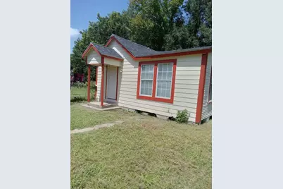 416 N Erskine Street, Angleton, TX 77515 - Photo 1