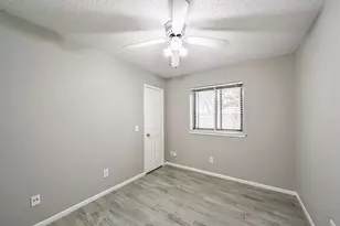 1613 Brook Meadow Dr, La Porte, TX 77571 - Photo 13
