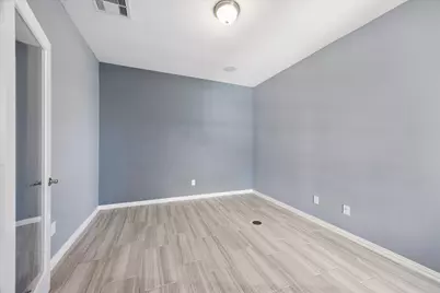 317 Merlot Drive, Alvin, TX 77511 - Photo 5