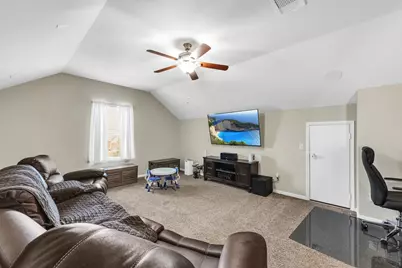 9402 Savannah Holly Drive, Houston, TX 77075 - Photo 13
