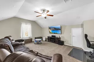 9402 Savannah Holly Dr, Houston, TX 77075 - Photo 13