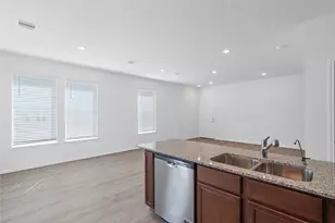 5619 Blackbird Ln, Hitchcock, TX 77563 - Photo 13