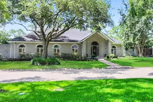3 Bayou Bend, Beaumont, TX 77706 - Photo 1