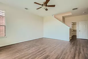 21643 Manitou Falls Ln, Katy, TX 77449 - Photo 9