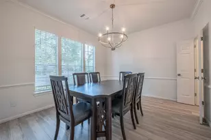 7130 Glenwood Dr, Sugar Land, TX 77479 - Photo 9