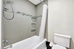 43 Legend Ln, Houston, TX 77024 - Photo 21