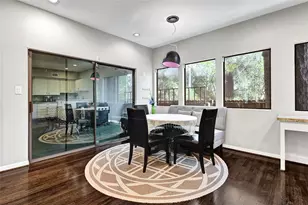 43 Legend Ln, Houston, TX 77024 - Photo 9