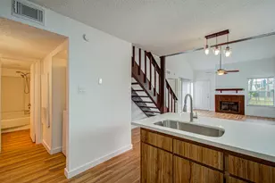 12203 Sandpiper Dr, Houston, TX 77035 - Photo 11