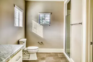 5711 Winsome Ln, Houston, TX 77057 - Photo 5