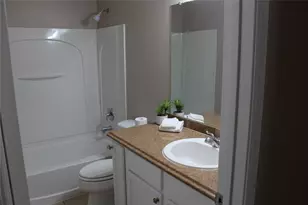 8825 E Buffalo Cir, Willis, TX 77378 - Photo 5