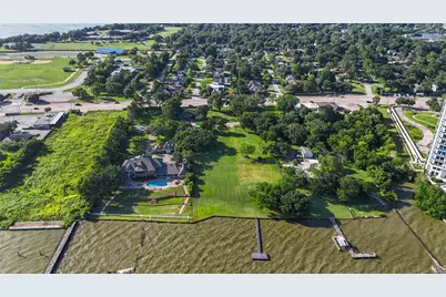 105 Mockingbird Lane, Seabrook, TX 77586 - Photo 19