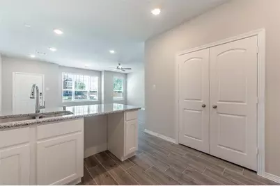 8040 Scanlan Trail, Missouri City, TX 77459 - Photo 9