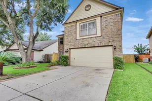 10811 Meadow Walk Ln, Houston, TX 77067 - Photo 3