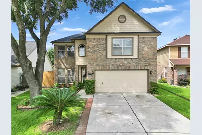 10811 Meadow Walk Lane, Houston, TX 77067 - Photo 1