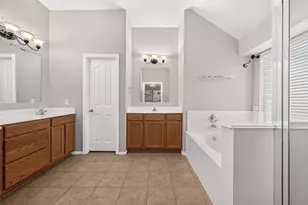 11915 Lois Ln, Pinehurst, TX 77362 - Photo 27