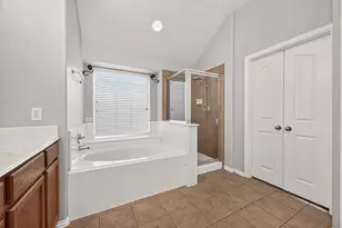 11915 Lois Ln, Pinehurst, TX 77362 - Photo 29