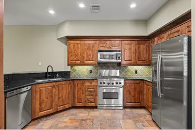 73 Scarlet Woods Court, The Woodlands, TX 77380 - Photo 11