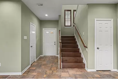 73 Scarlet Woods Court, The Woodlands, TX 77380 - Photo 5