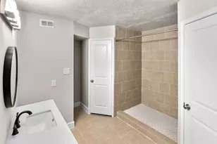 14910 Grassington Dr, Channelview, TX 77530 - Photo 11