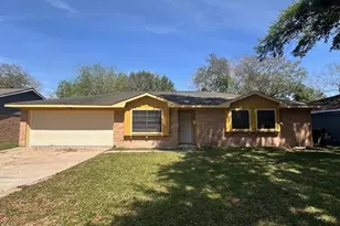 5830 Effingham Dr, Houston, TX 77035 - Photo 1