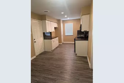 5830 Effingham Drive, Houston, TX 77035 - Photo 5