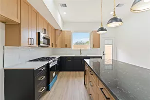 8048 Sunbury St, Houston, TX 77028 - Photo 1