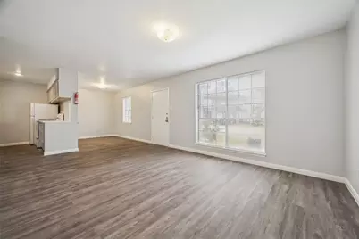 1716 Crownover Road #22, Houston, TX 77080 - Photo 3
