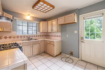 3726 Bayshore Drive, Bacliff, TX 77518 - Photo 11