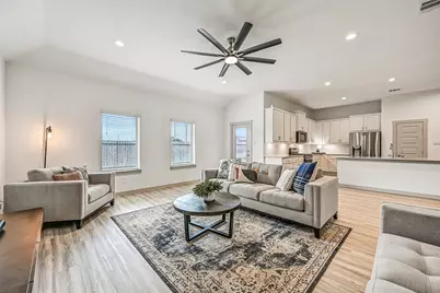 6204 Red Oak Court, League City, TX 77573 - Photo 11