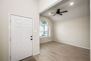 1311 Diamante Dr, Pasadena, TX 77504 - Photo 5