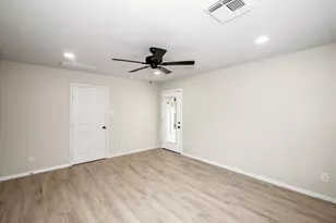 1311 Diamante Dr, Pasadena, TX 77504 - Photo 15