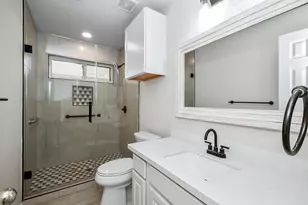 1311 Diamante Dr, Pasadena, TX 77504 - Photo 23
