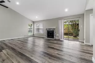 3406 Beech Point Dr, Houston, TX 77345 - Photo 5