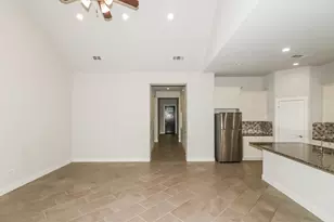 2525 Ocean Key Dr, Texas City, TX 77568 - Photo 5