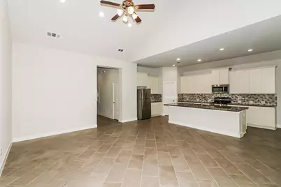 2525 Ocean Key Drive, Texas City, TX 77568 - Photo 3