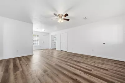 111 Calvin Street, Pasadena, TX 77506 - Photo 9