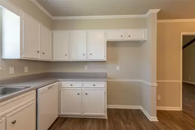 5810 Meadowview Road, Beaumont, TX 77708 - Photo 7